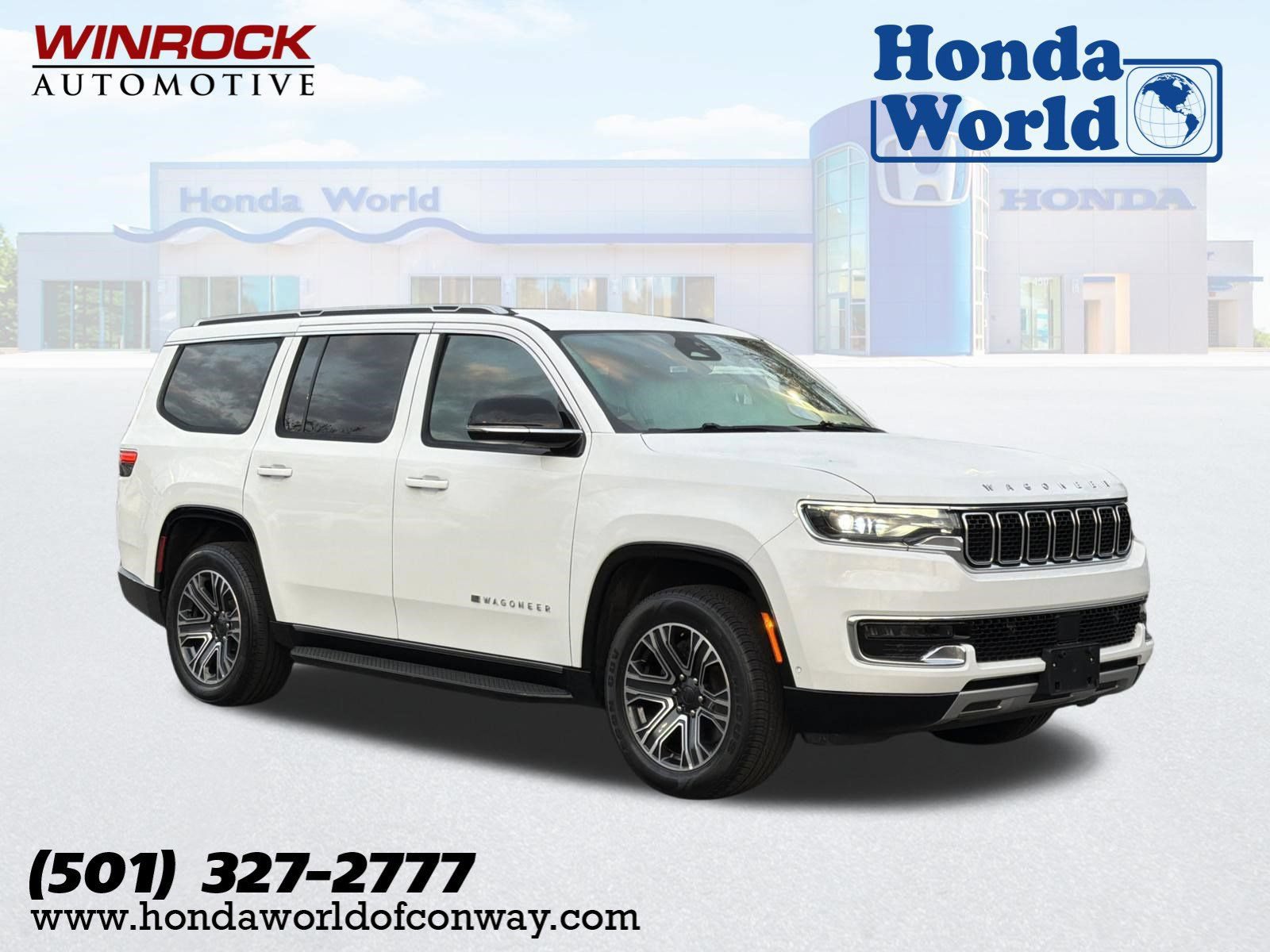 Used 2024 Jeep Wagoneer Series II w/ Flexible Seating Group RWD image 1