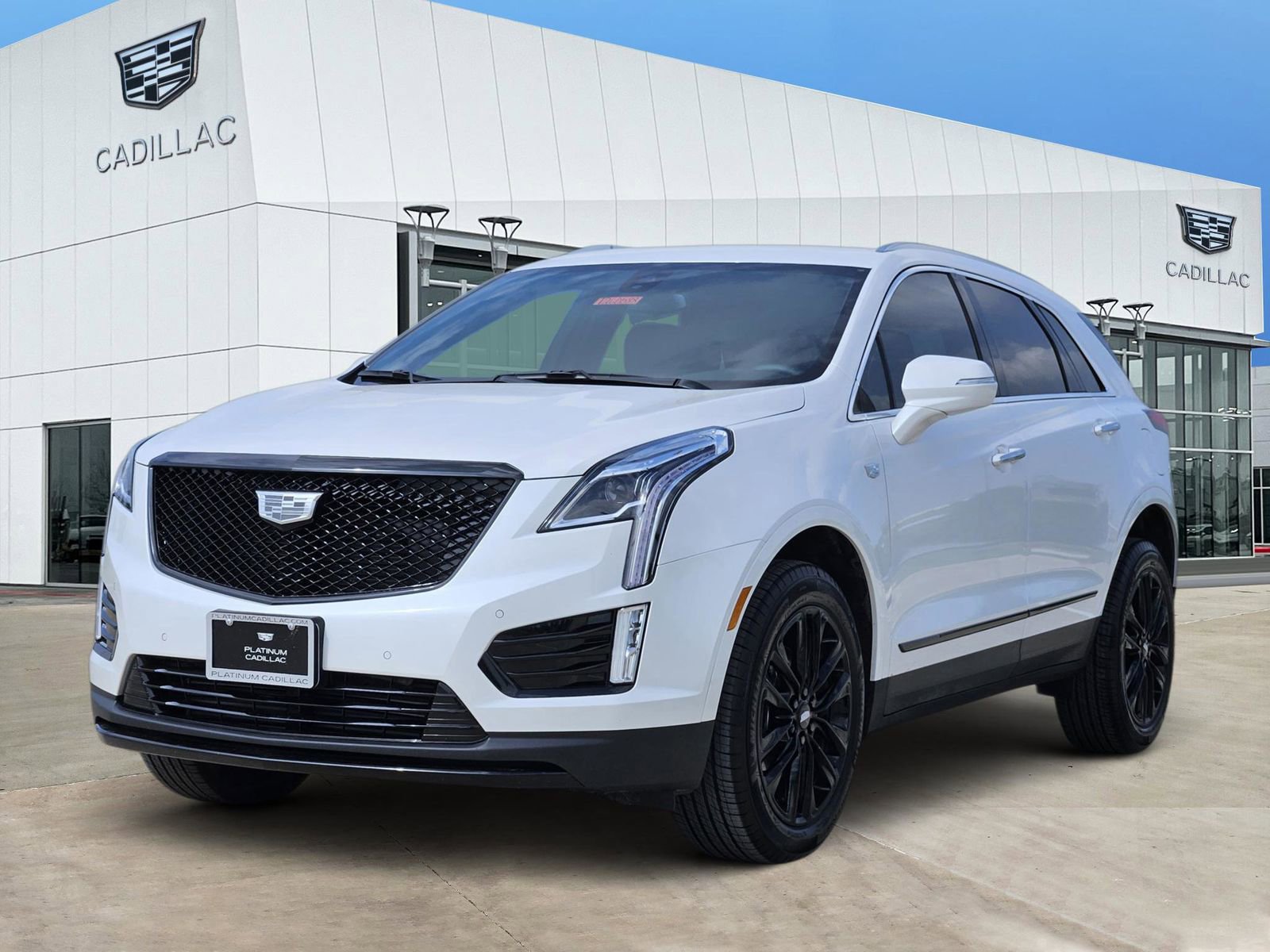New 2026 Cadillac XT5 Luxury w/ LPO, ONYX Package FWD image 2