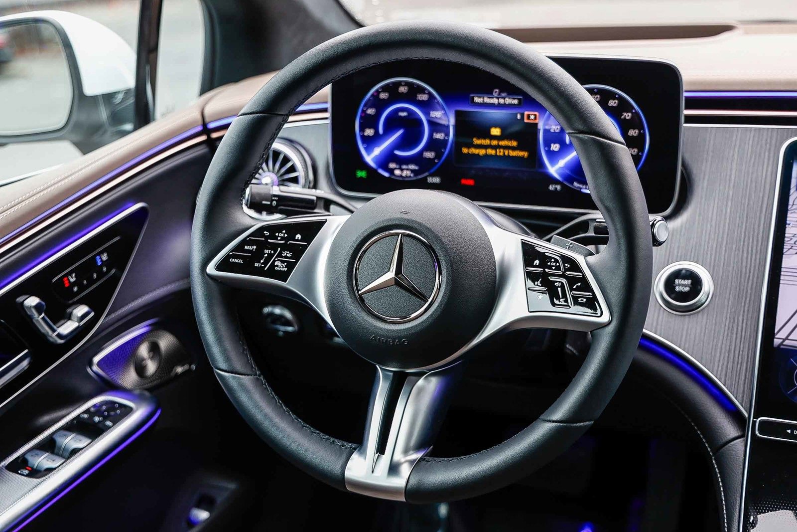 Used 2023 Mercedes-Benz EQE 500 500 Sedan image 13