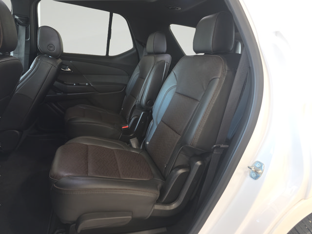 Used 2023 Chevrolet Traverse High Country AWD/4WD image 26