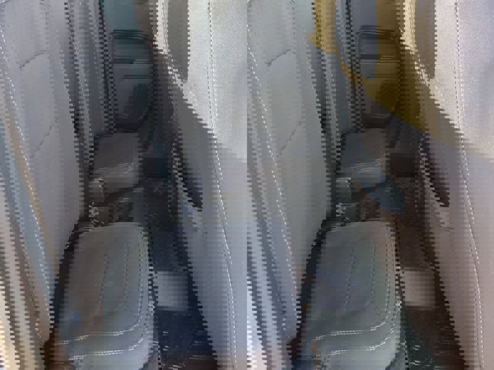 Used 2015 GMC Canyon SLE image 20