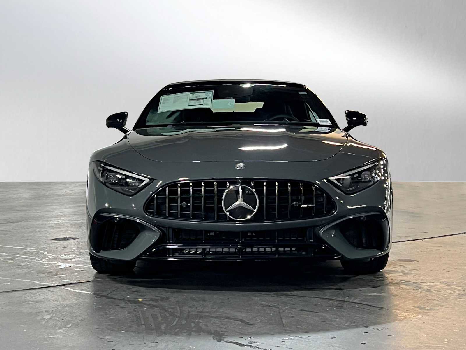 New 2025 Mercedes-Benz SL 55 AMG 4MATIC image 2