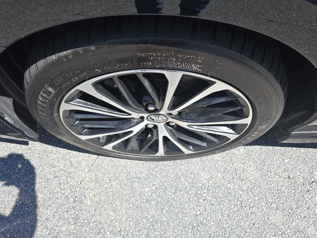 Used 2019 Toyota Camry SE FWD image 26