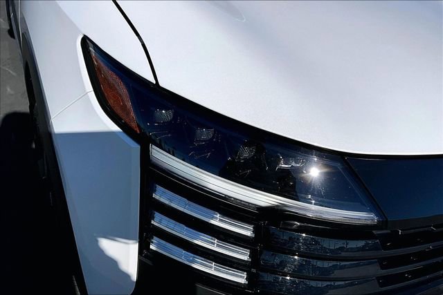 Certified 2025 Nissan Kicks SR image 30