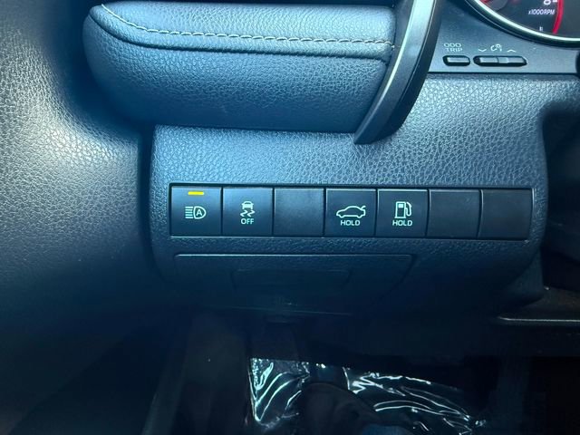 Used 2019 Toyota Camry XSE image 12