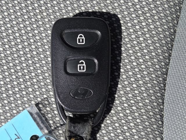Used 2014 Hyundai Accent GS FWD image 33