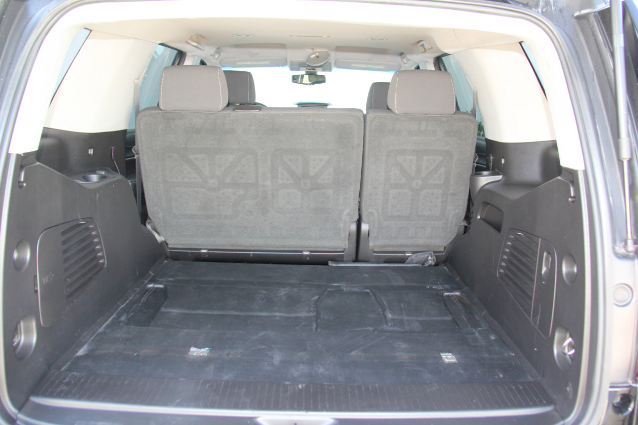 Used 2018 Chevrolet Tahoe 2WD w/ Remote Keyless Entry Package image 25