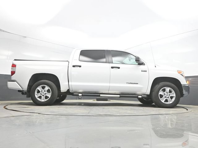 Used 2017 Toyota Tundra SR5 w/ SR5 Upgrade Package AWD/4WD image 41