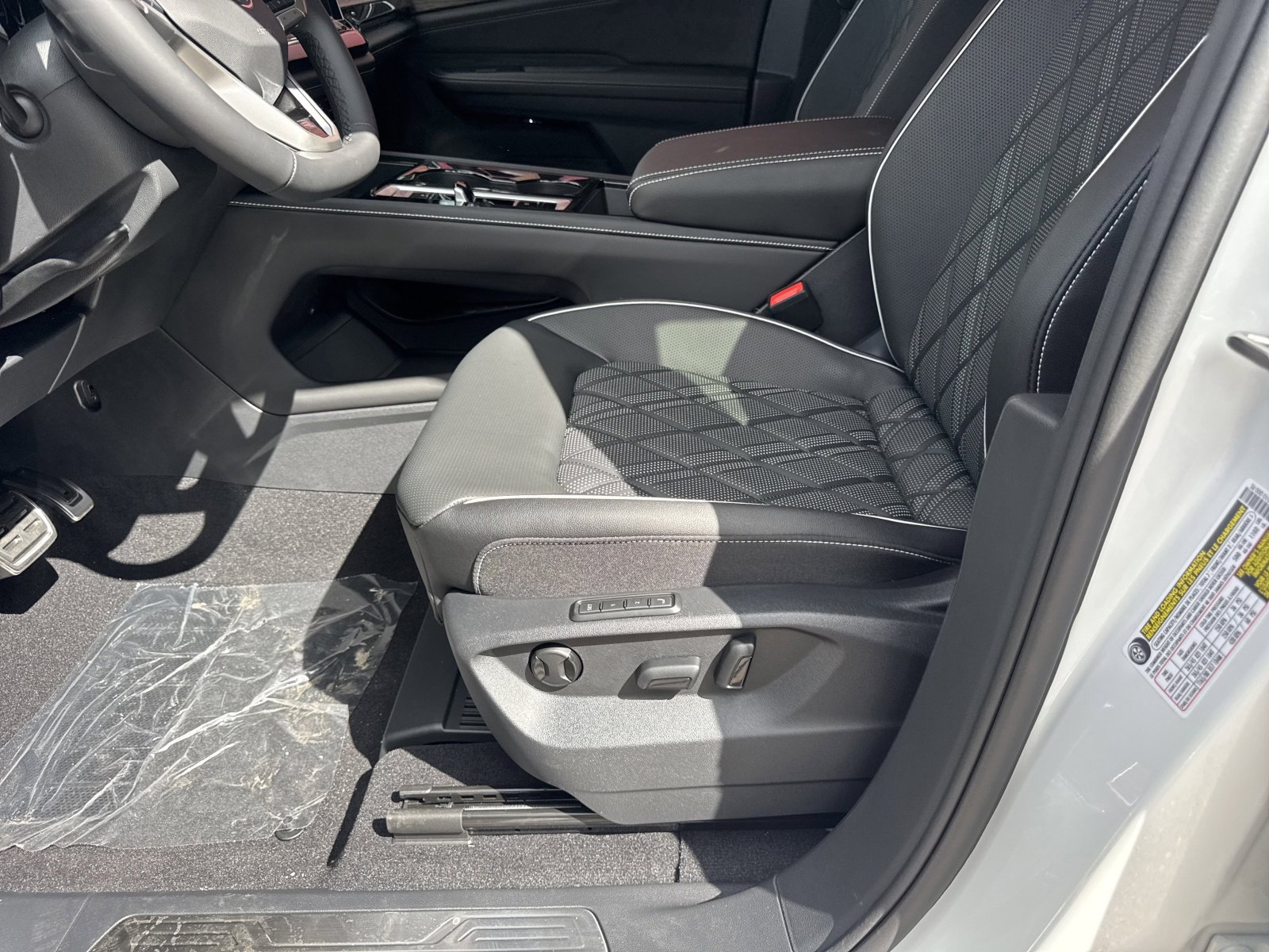New 2026 Volkswagen Atlas SEL Premium R-Line image 15