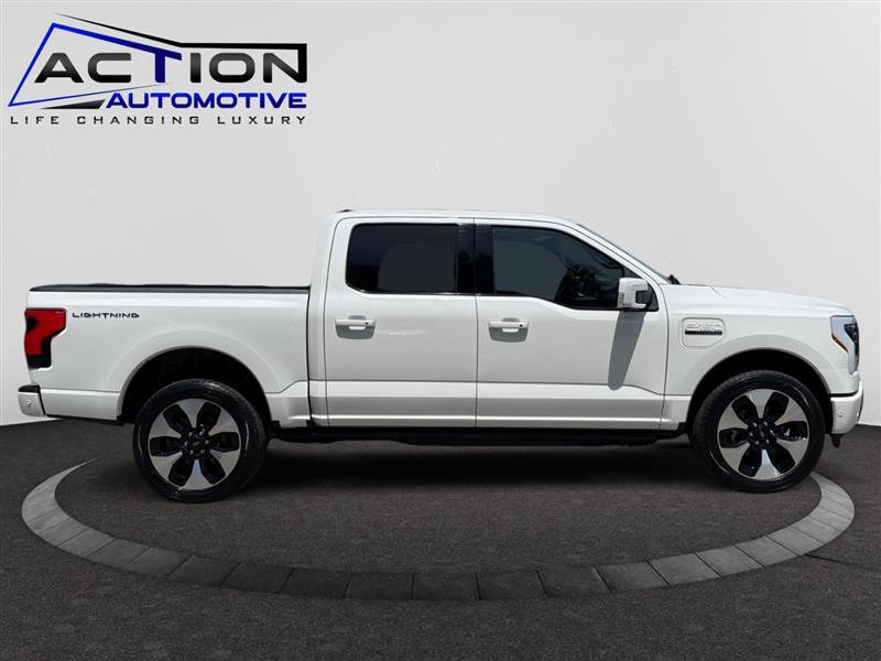 Used 2023 Ford F150 Lightning Platinum AWD/4WD image 9