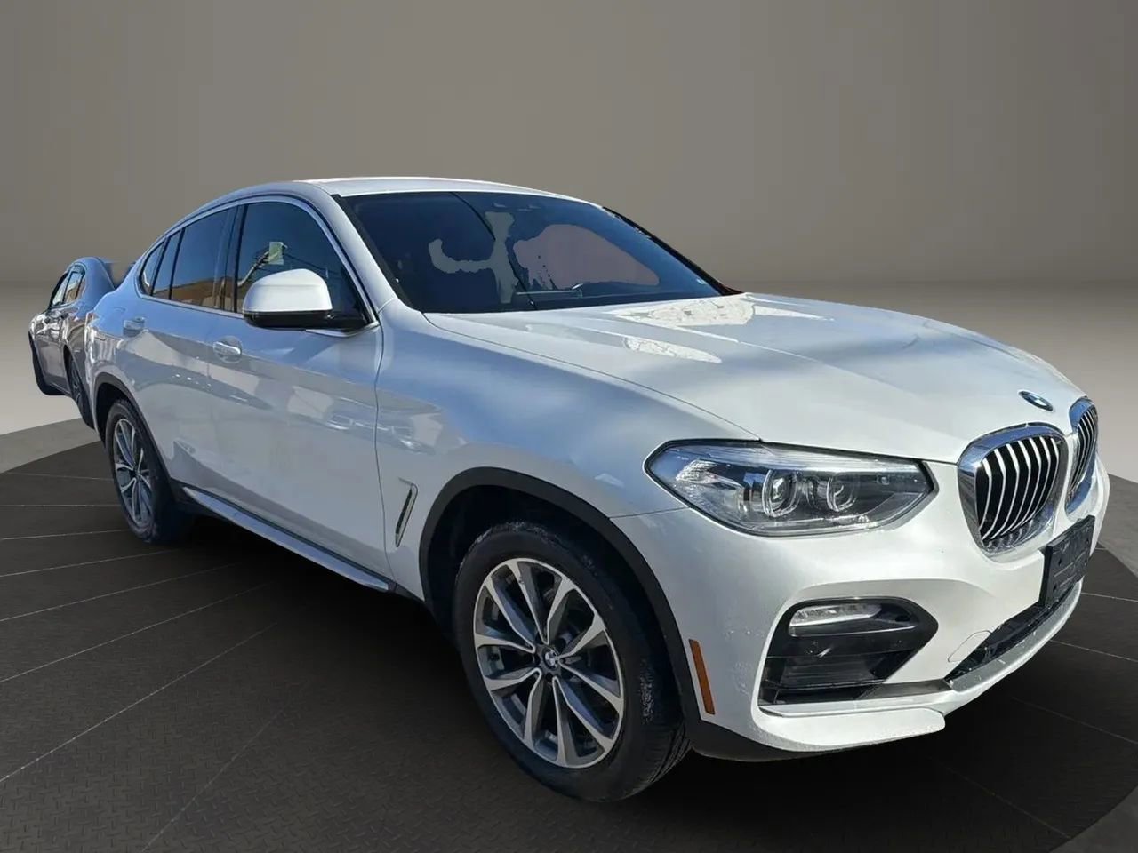Used 2019 BMW X4 xDrive30i w/ Premium Package image 3