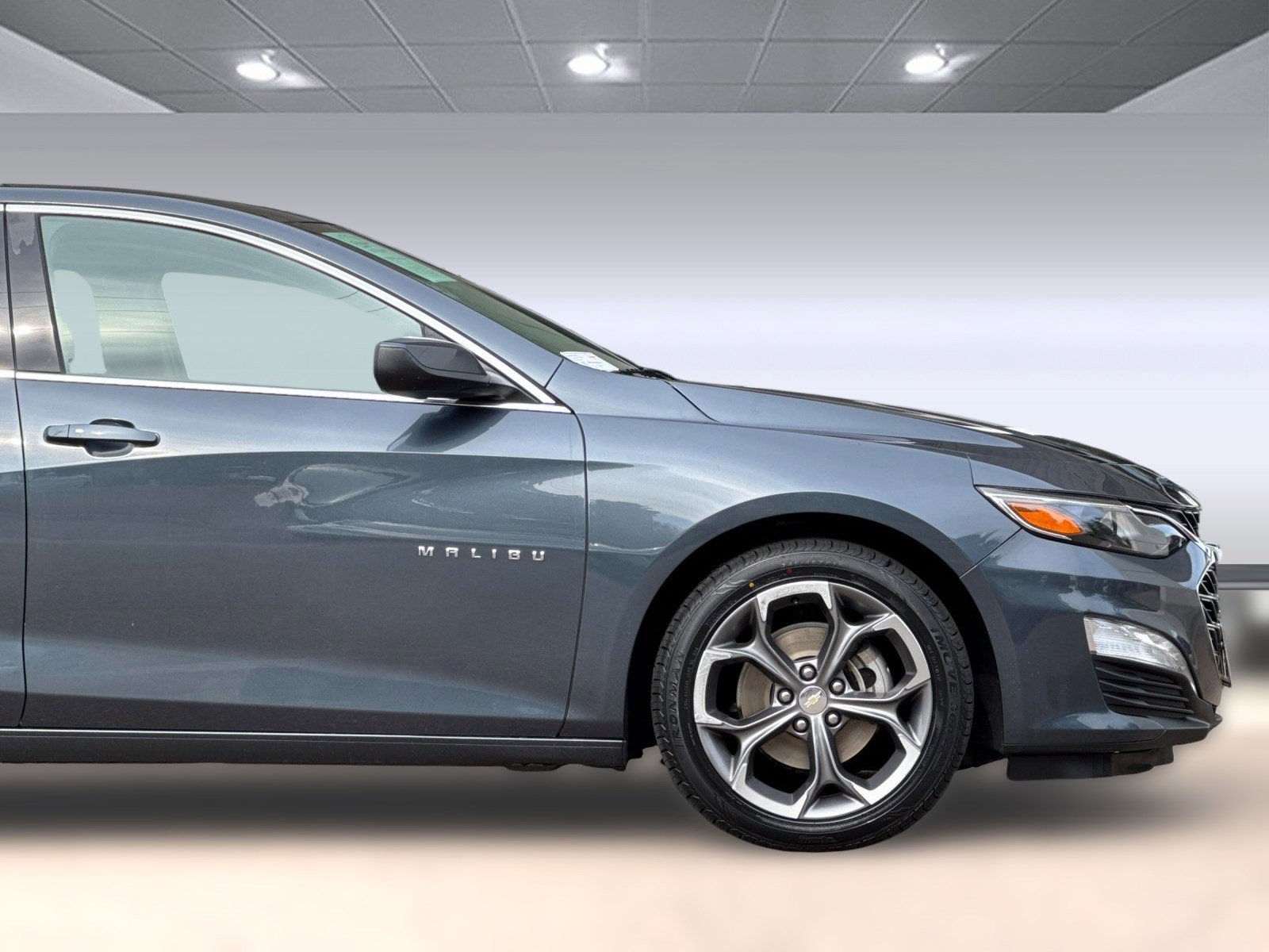 Used 2021 Chevrolet Malibu LT image 33