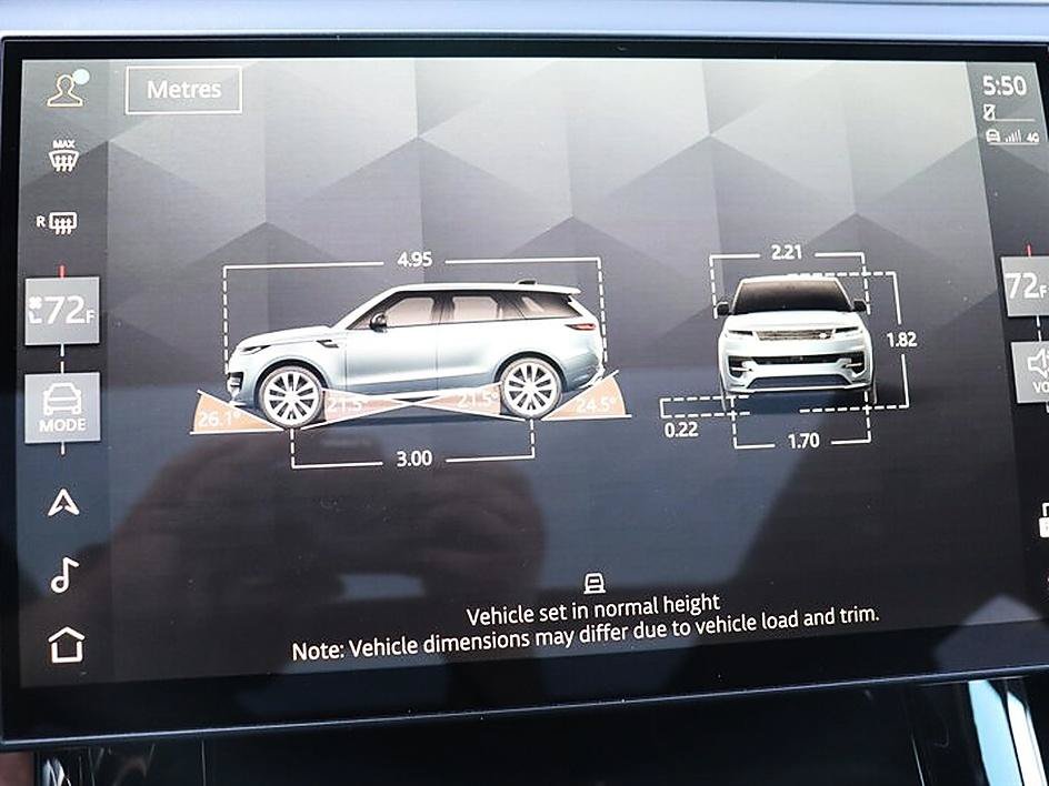 Used 2024 Land Rover Range Rover Sport SE AWD/4WD image 34