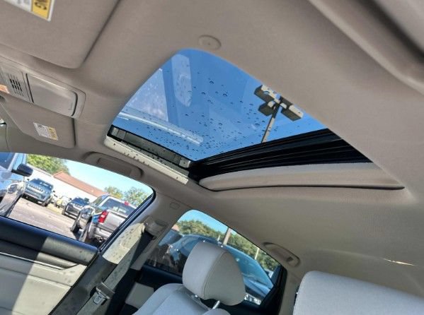 Used 2018 Honda Accord EX image 3