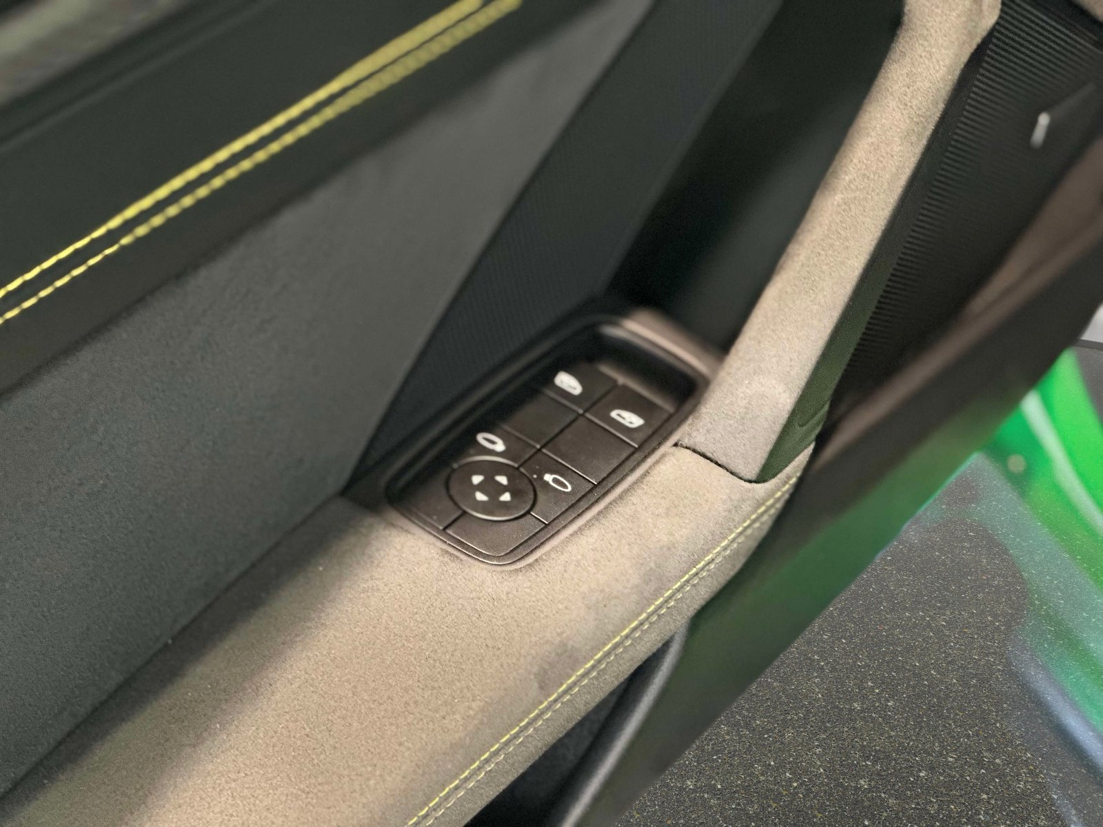 Certified 2022 Porsche 911 GT3 image 14