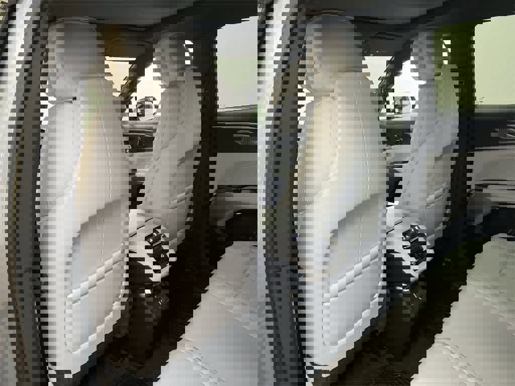 Certified 2025 Cadillac Lyriq Sport image 16