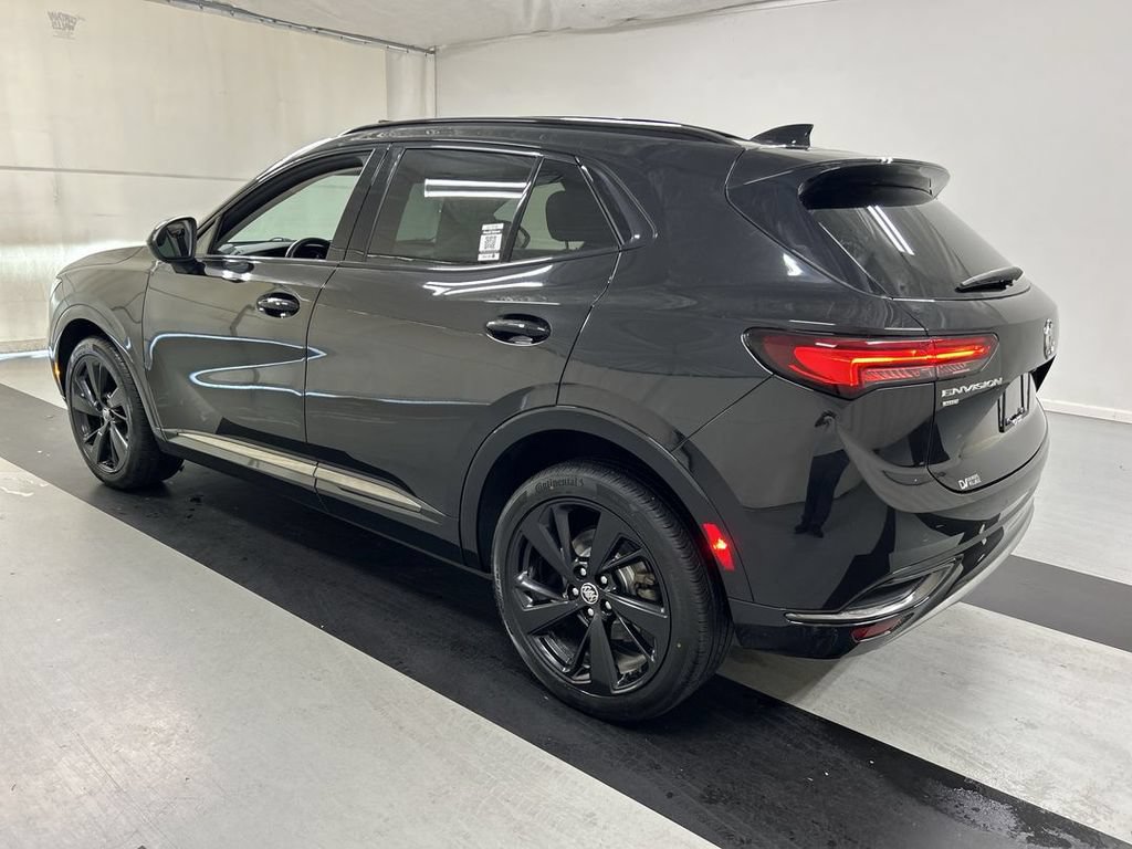 Certified 2022 Buick Envision Essence w/ Technology Package I AWD/4WD image 7