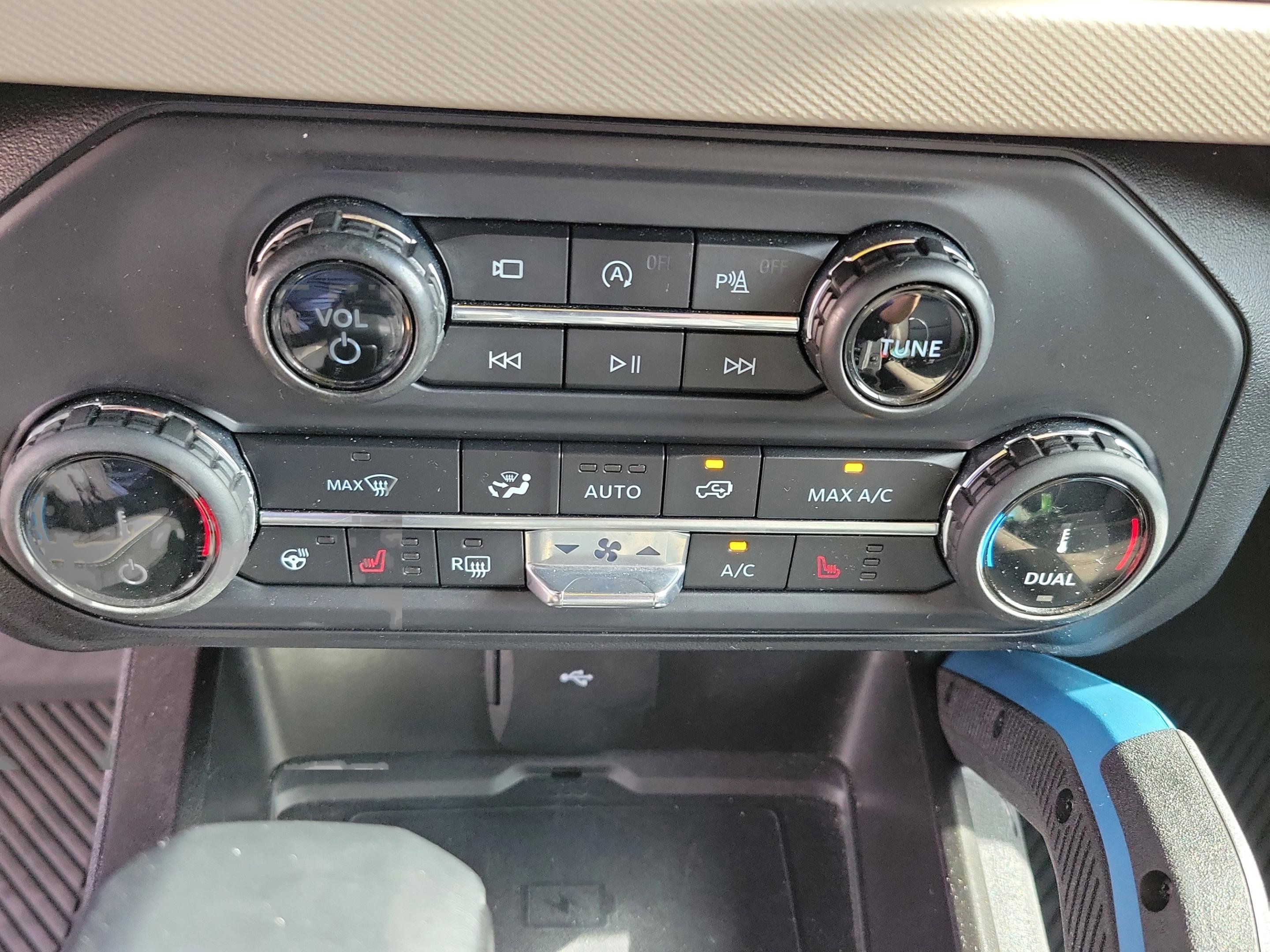 Certified 2022 Ford Bronco Wildtrak image 18