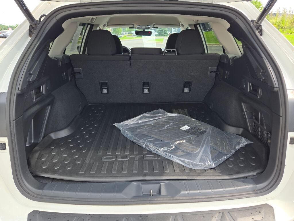 Certified 2024 Subaru Outback Premium AWD/4WD image 13