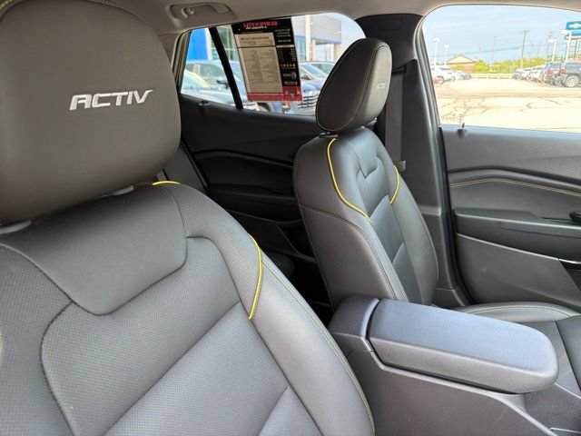 Used 2024 Chevrolet Trax ACTIV w/ Sunroof Package FWD image 28