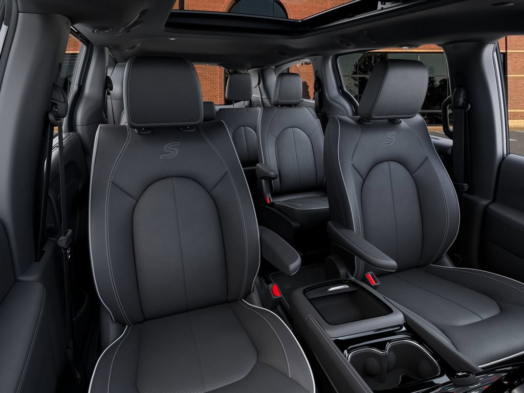 New 2026 Chrysler Pacifica Limited w/ S Appearance Package AWD/4WD image 16