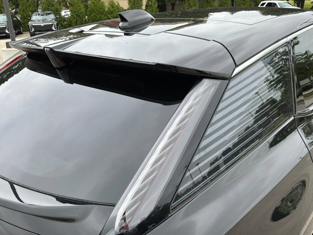 New 2027 Cadillac Optiq Luxury AWD/4WD image 17