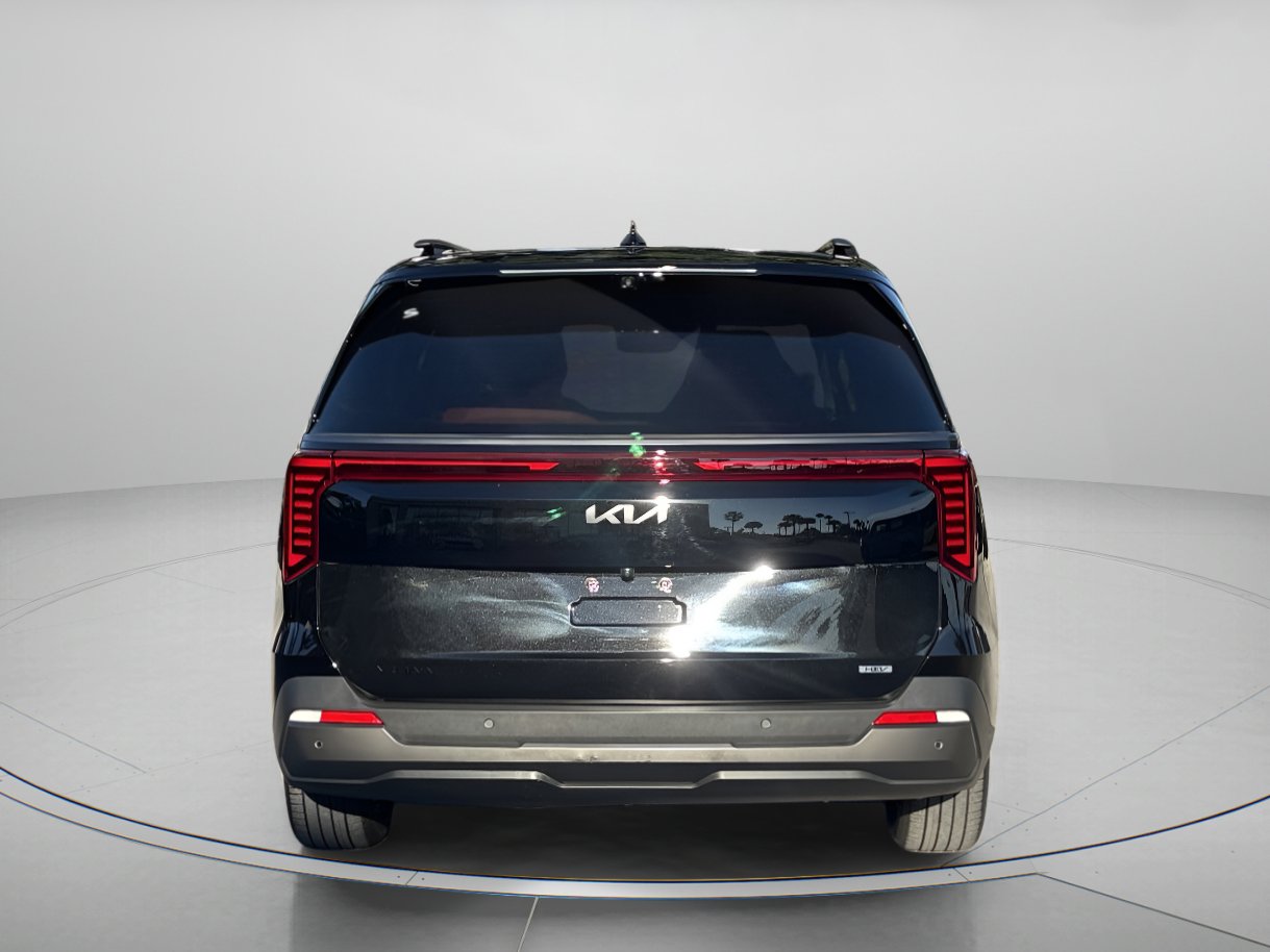 Used 2026 Kia Carnival SX Prestige image 4