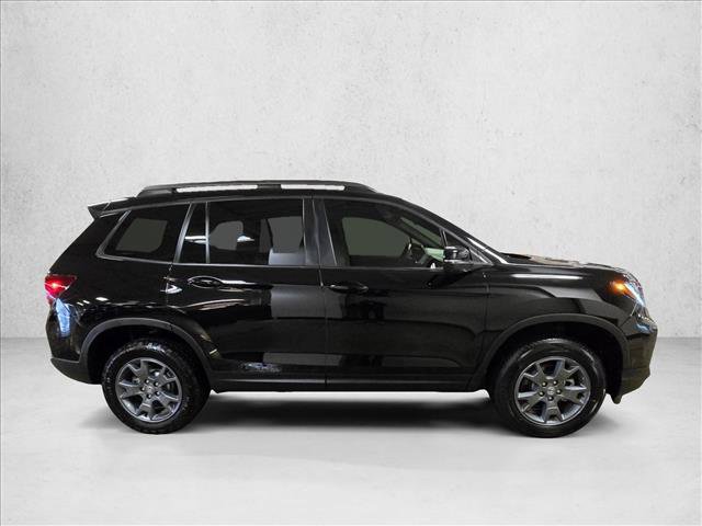 Used 2024 Honda Passport TrailSport image 4