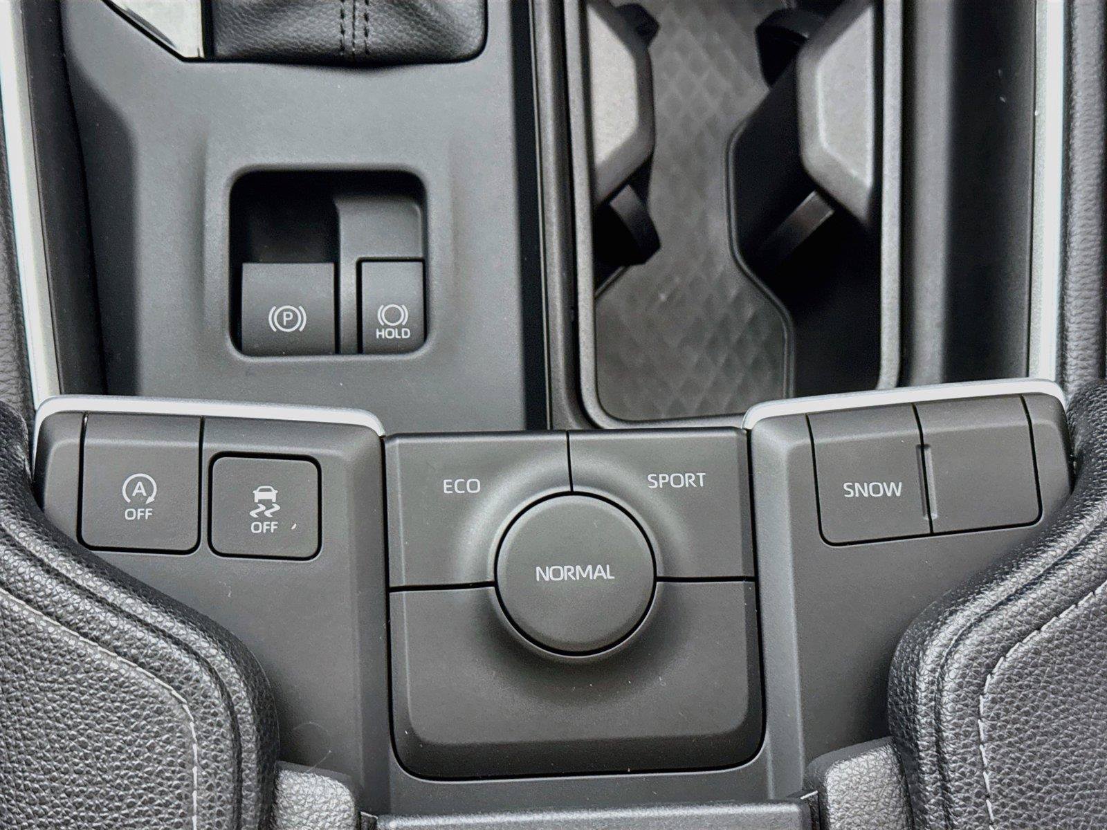 Certified 2026 Toyota Grand Highlander FWD image 30