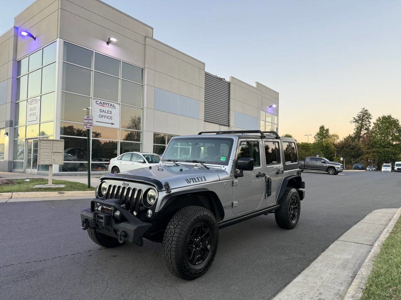 Used 2016 Jeep Wrangler Unlimited Sport image 2