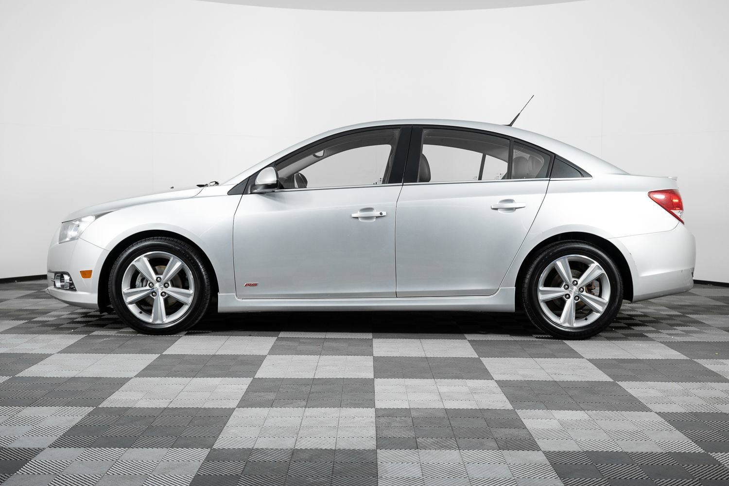 Used 2012 Chevrolet Cruze LT w/ RS Package image 3