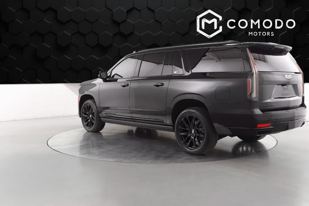 Used 2023 Cadillac Escalade ESV Sport Platinum image 5