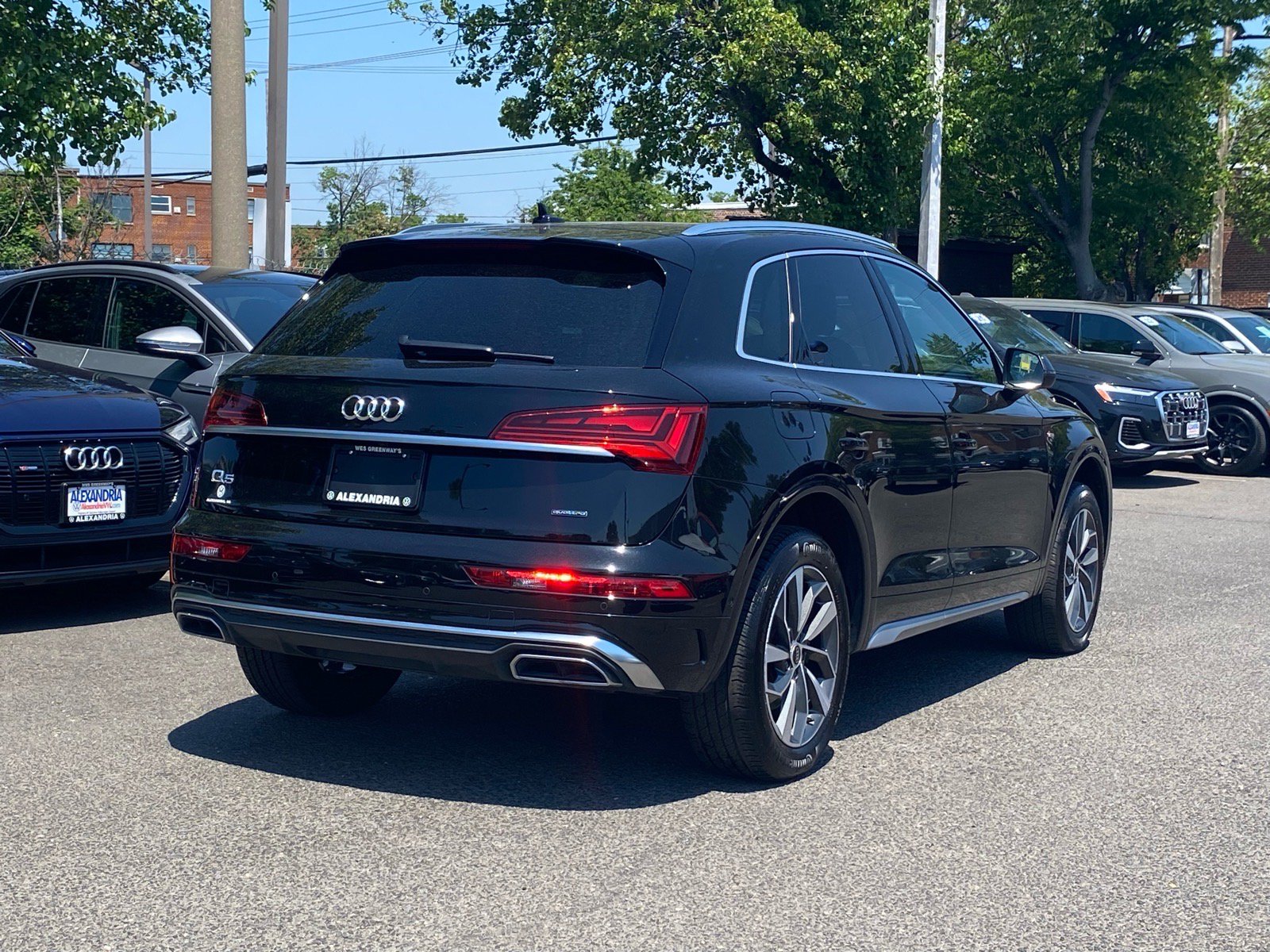 Used 2023 Audi Q5 2.0T Prestige AWD/4WD image 3