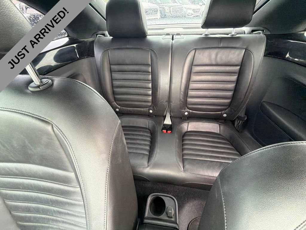 Used 2012 Volkswagen Beetle 2.0T FWD image 13