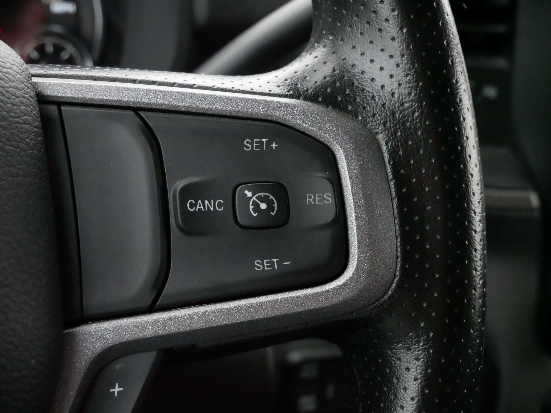 Used 2024 RAM 3500 Tradesman w/ Chrome Appearance Group image 25