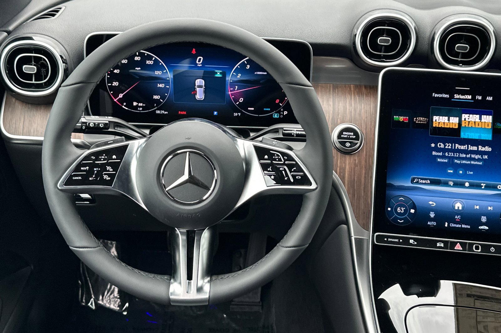 New 2026 Mercedes-Benz GLC 300 4MATIC image 14