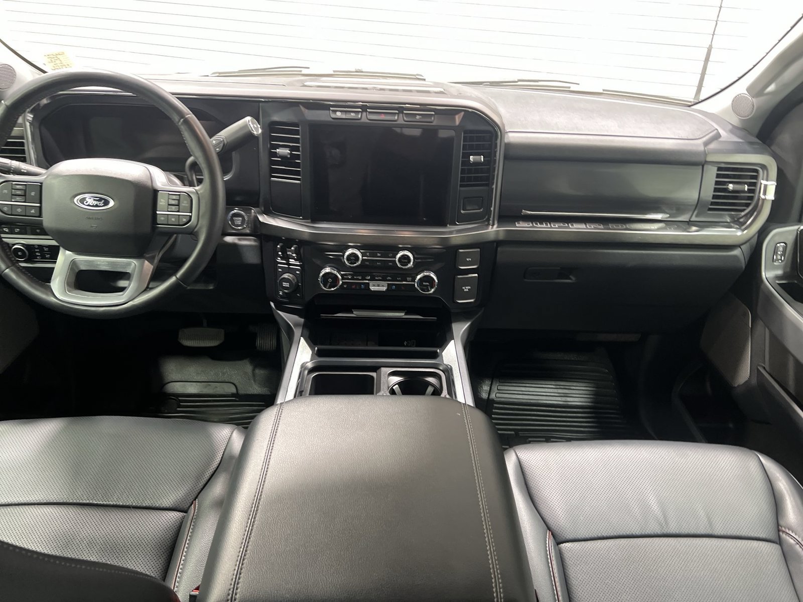 Used 2024 Ford F350 Lariat AWD/4WD image 21