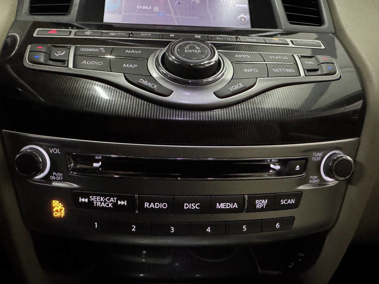 Used 2019 INFINITI QX60 Luxe w/ Essential Package image 29