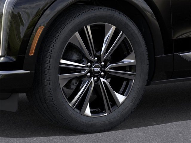 New 2025 Cadillac Optiq Luxury 2 image 9