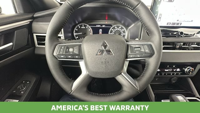 New 2026 Mitsubishi Outlander LE AWD/4WD image 22