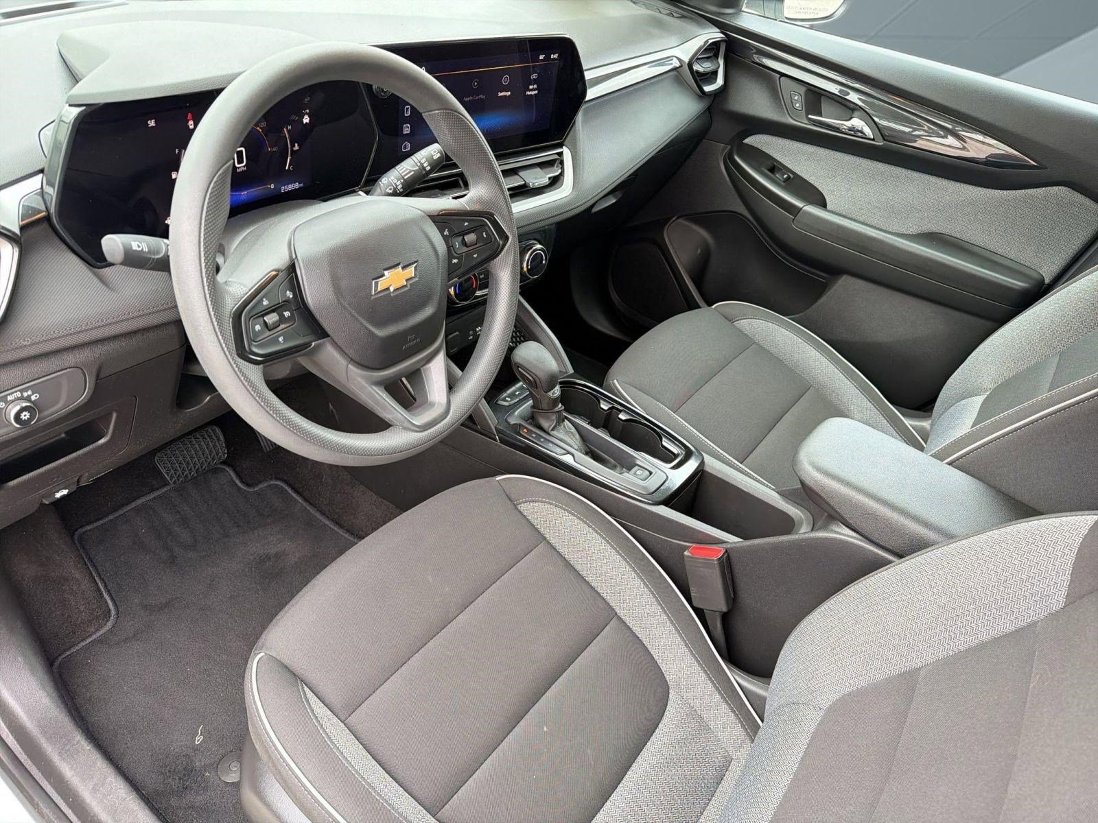 Certified 2024 Chevrolet TrailBlazer LT w/ Driver Confidence Package FWD image 4