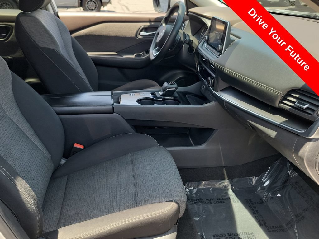 Used 2023 Nissan Rogue SV FWD image 18