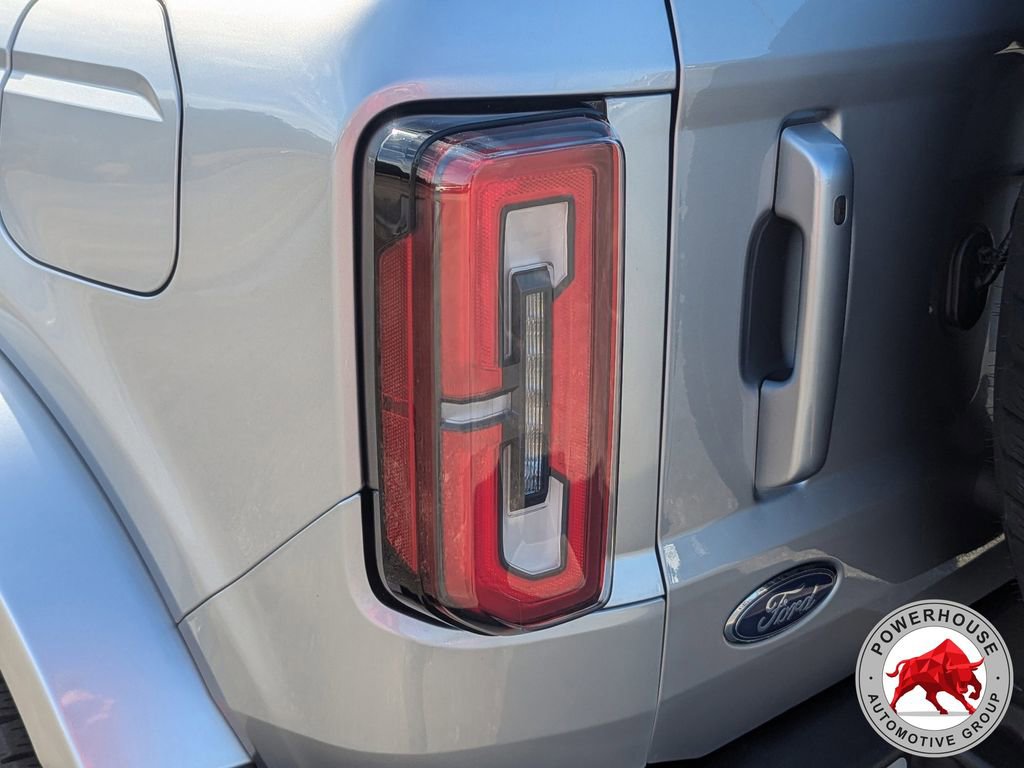 Used 2021 Ford Bronco Outer Banks image 11