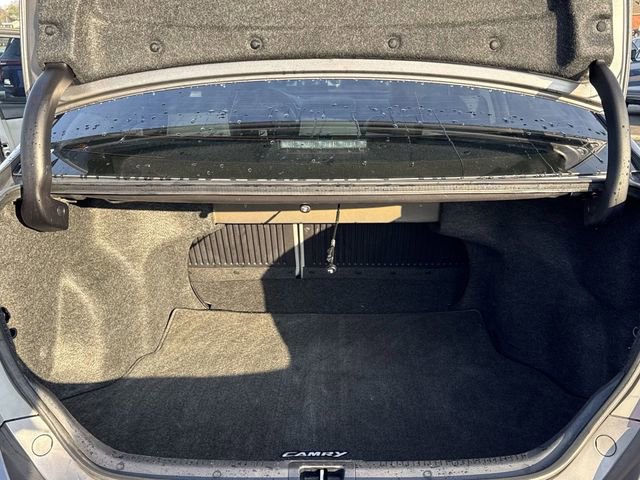 Used 2017 Toyota Camry SE image 10