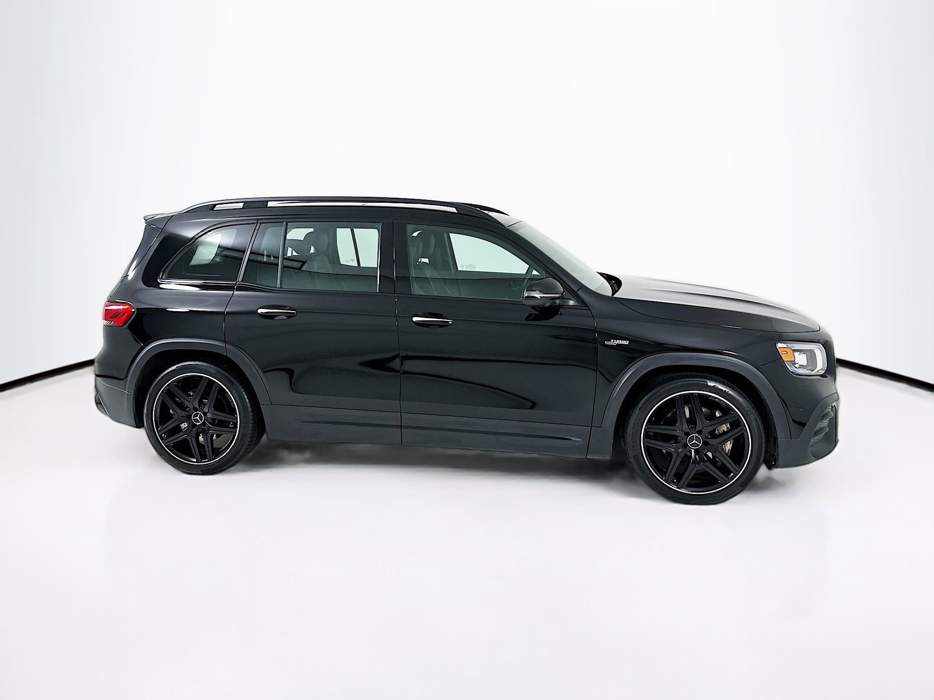 Used 2022 Mercedes-Benz GLB 35 AMG 4MATIC image 9