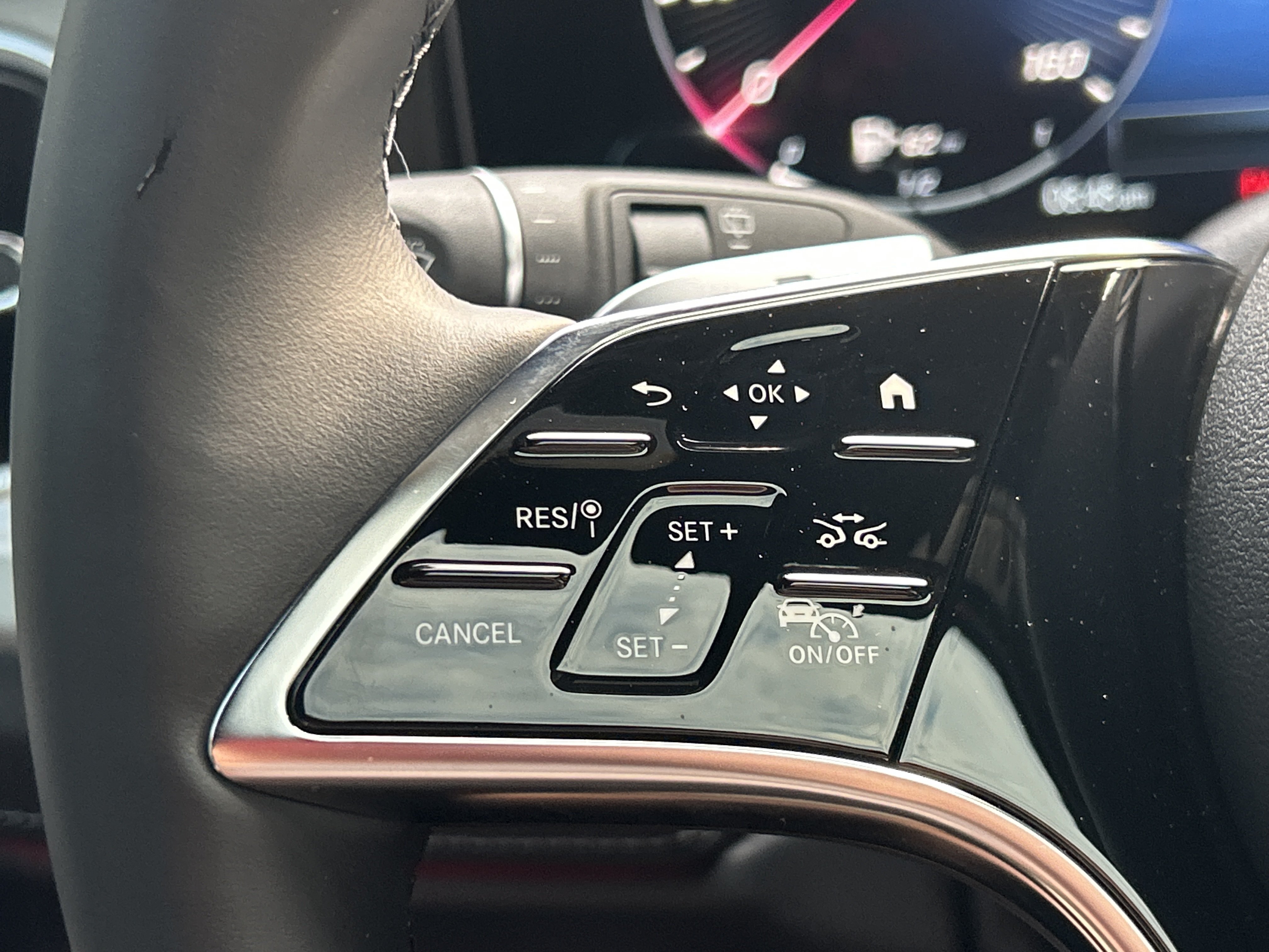 Certified 2025 Mercedes-Benz G 550 image 27