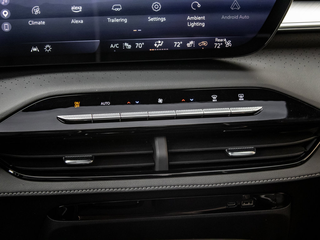 Used 2025 Buick Enclave Avenir w/ Trailering Package, 5000 lbs. image 37