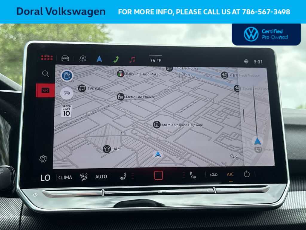 Certified 2025 Volkswagen GTI SE image 18
