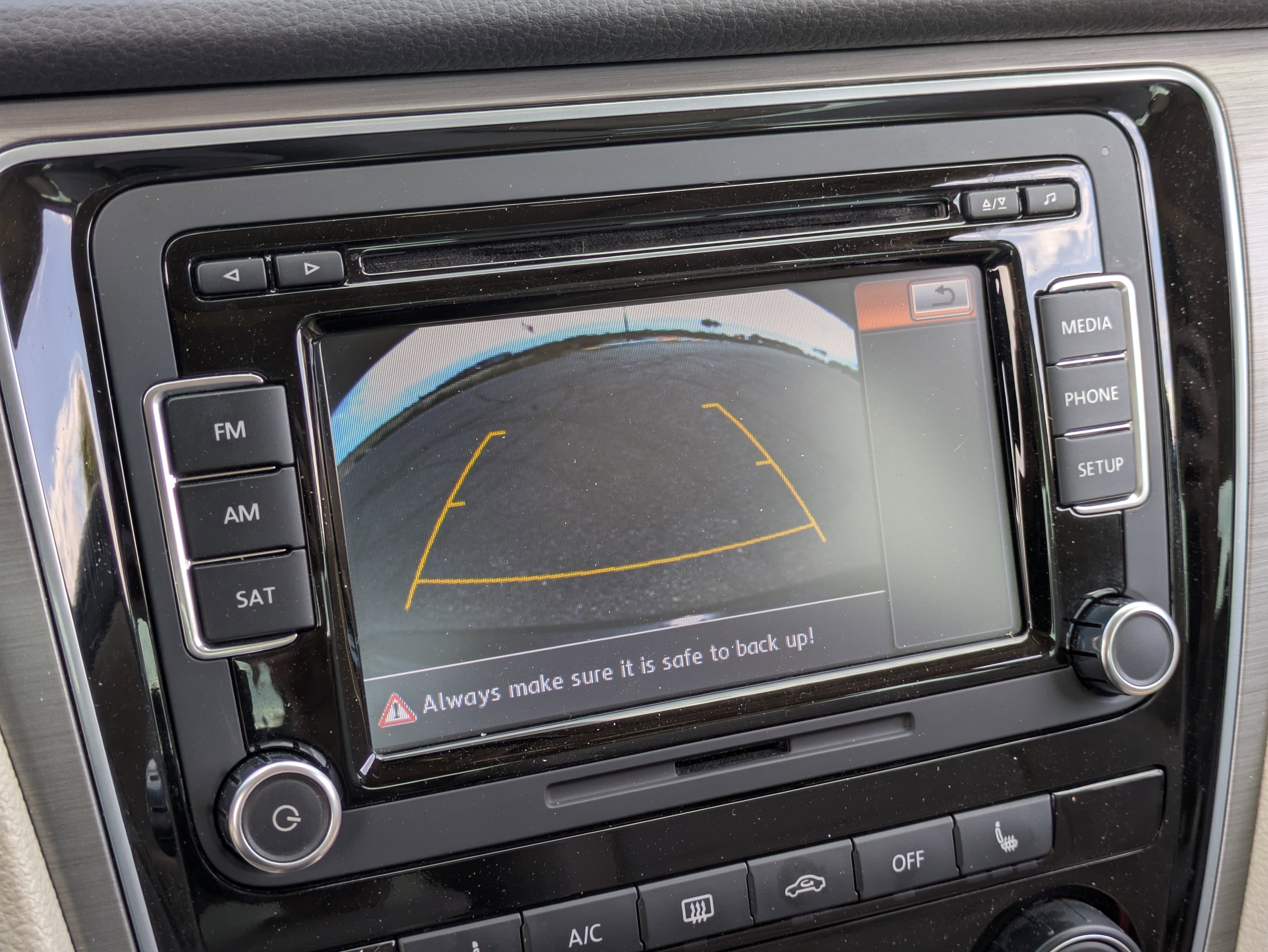 Used 2014 Volkswagen Passat TDI SE image 22