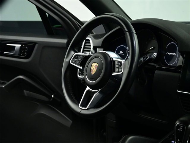 Used 2020 Porsche Cayenne S image 44